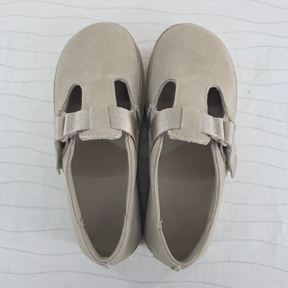 UGG Womens Goldenstar Mary Jane Beige Suede Platform Shoes 1171506 Size 7.5